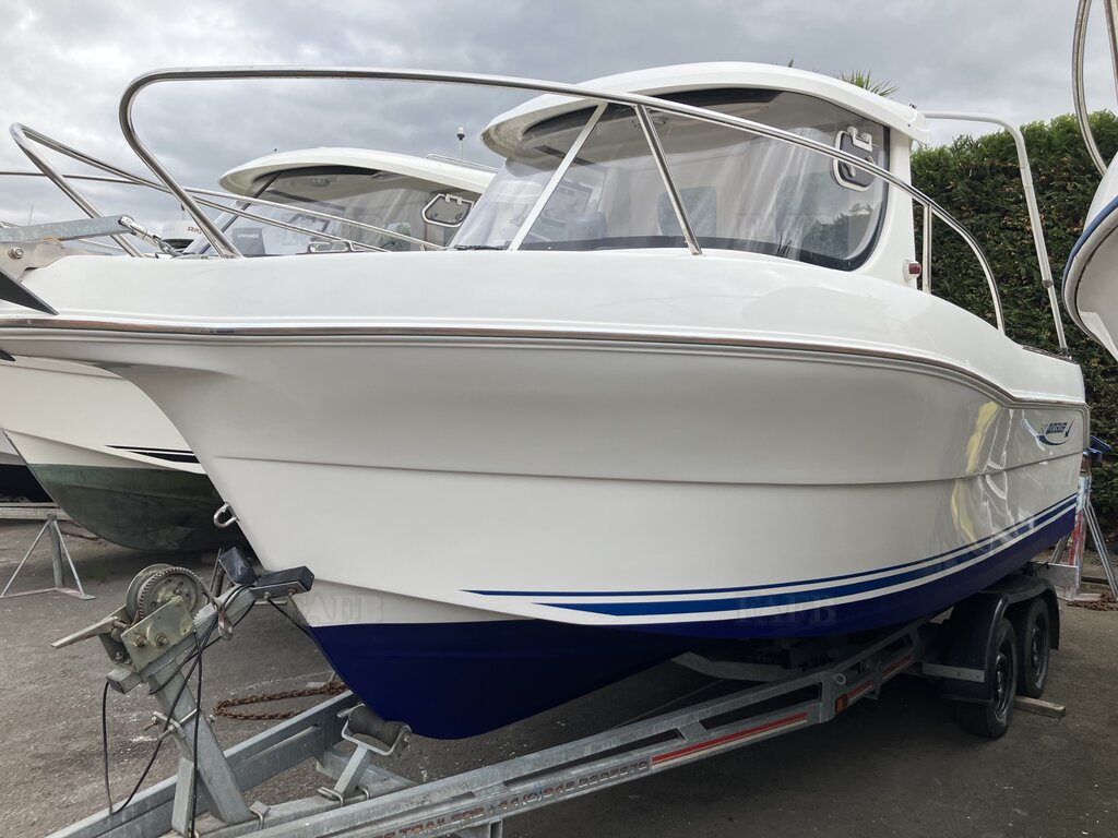 Quicksilver 640 Pilothouse